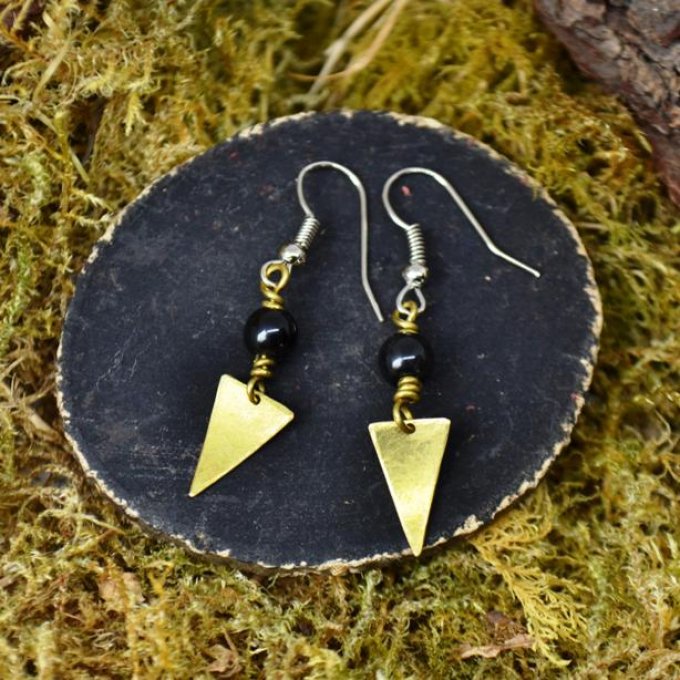 Boucles d'Oreilles Nour triangle laiton- brut