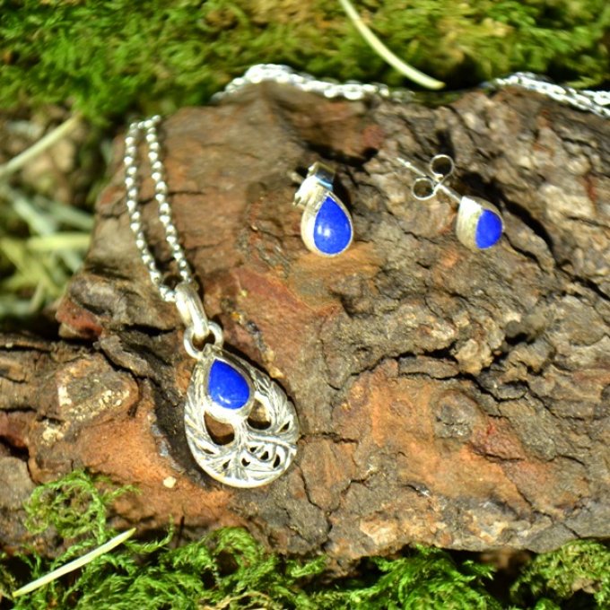 Pendentif goutte en argent avec lapis lazuli