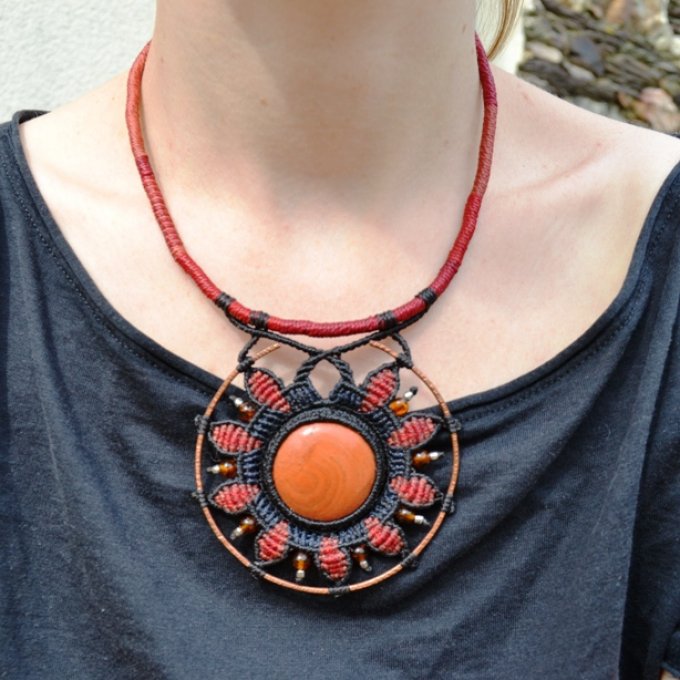 Collier "Crépuscule" en macramé et pierres